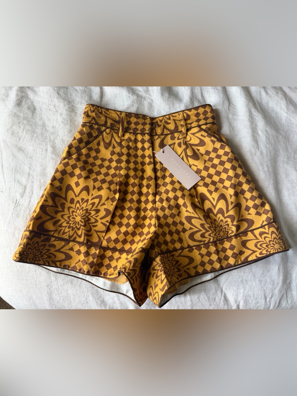 NWT - High-Waisted Floral Checkered Shorts - Size 4 - Brown & Yellow
